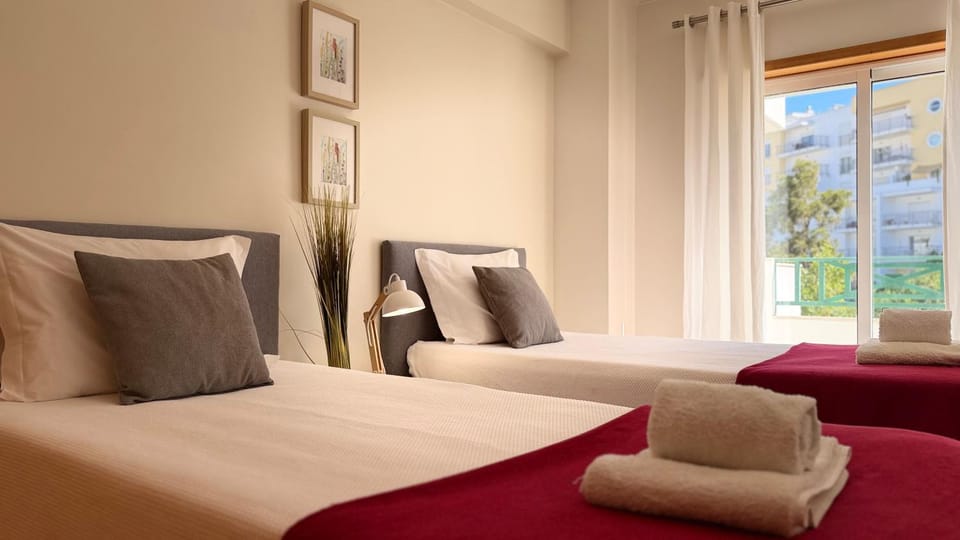 Old Town Albufeira Retreat Apartment in Guia