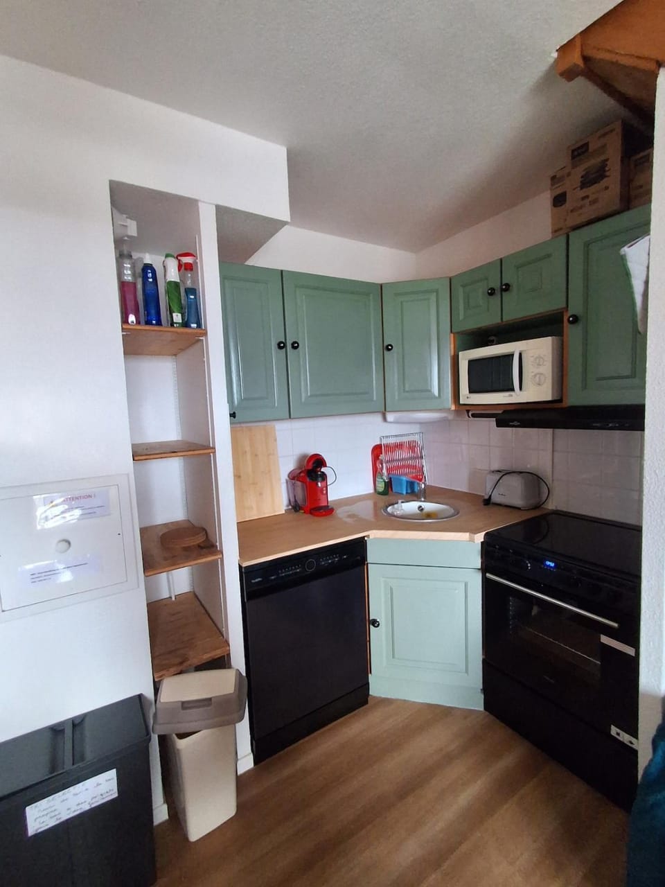Superbesse 8 pers - WIFI - Piscine Apartment in Besse-et-Saint-Anastaise