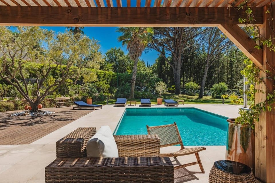Garden view, sunbed