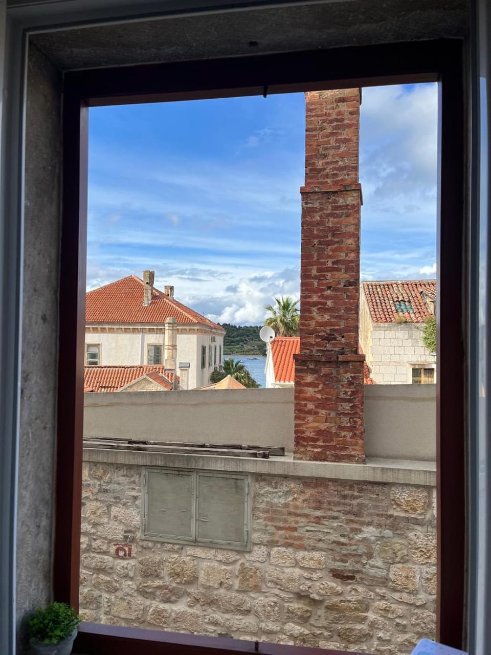 Day, View (from property/room), City view, Sea view, Street view