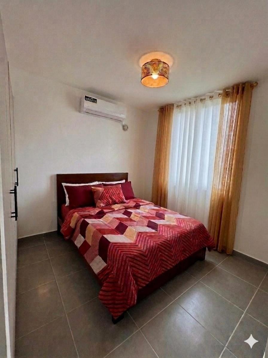 Photo of the whole room, Bedroom, air conditioner