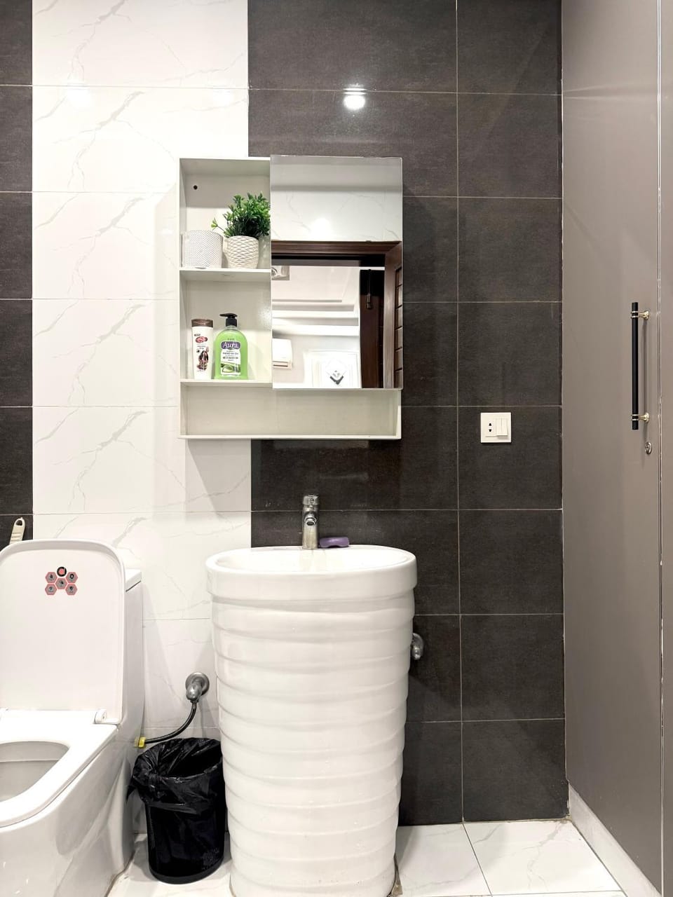 Toilet, Bathroom