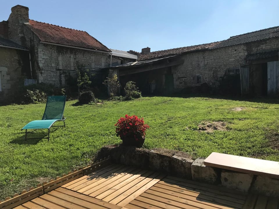 villa des fleurs House in Nouvelle-Aquitaine
