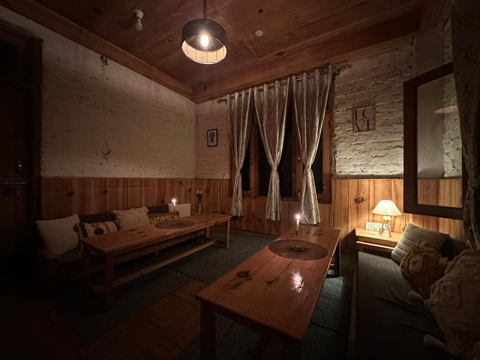 Aroha Living Nature lodge in Himachal Pradesh