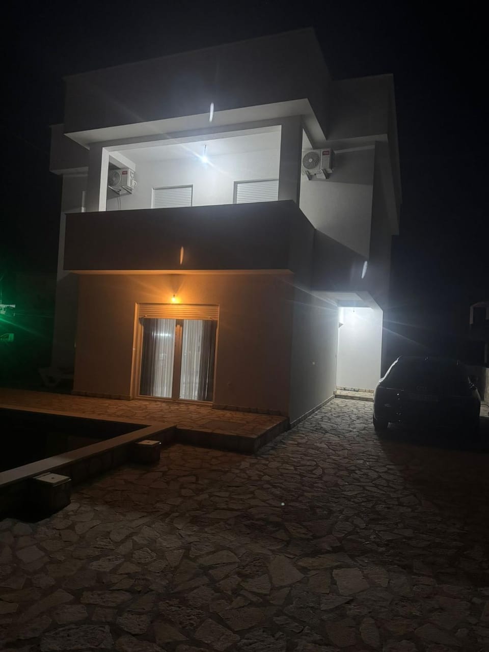 Property building, Balcony/Terrace