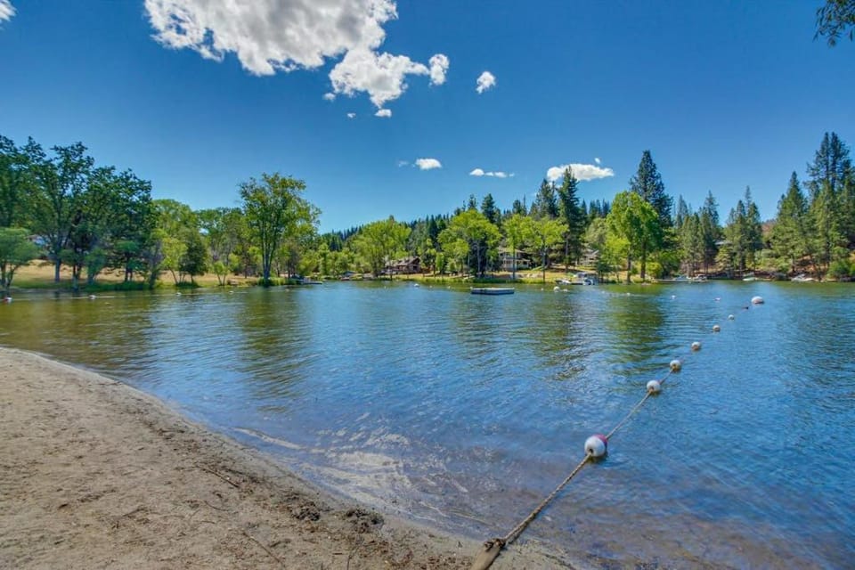 Pleasant Pines Retreat House in Groveland