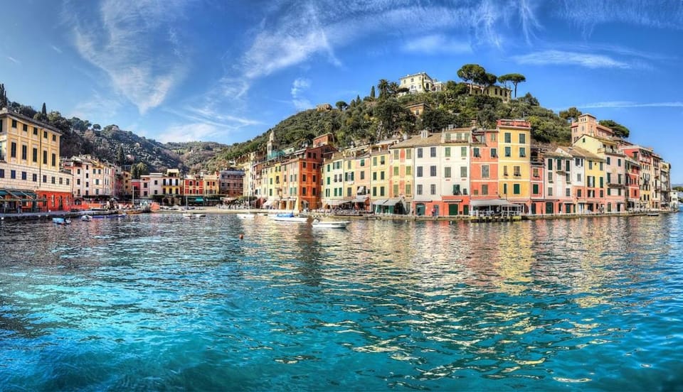In the heart of center, steps from sea AC Parking Apartment in Rapallo