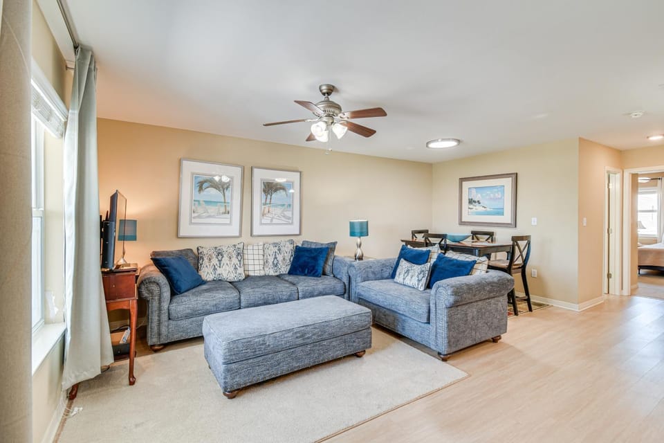 Gulf Shores Gem: Walk to Beach, 8 Mi to The Wharf! House in West Beach