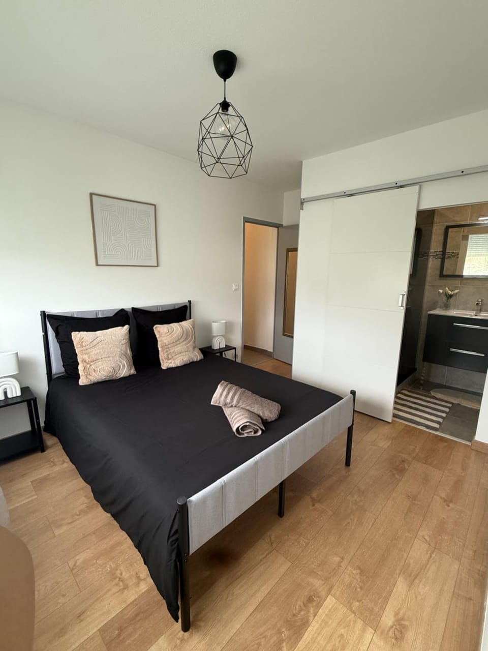 T4 design lumineux climatisé avec balcon & suite Apartment in Toulouse