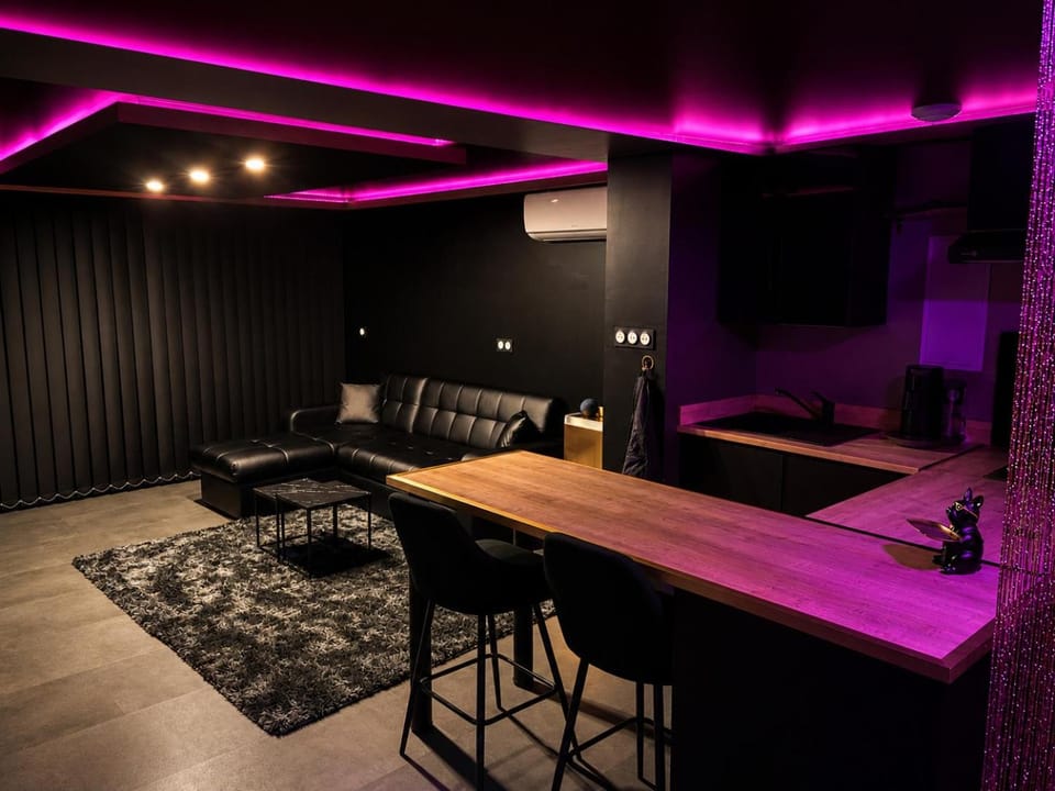 Living room, Lounge or bar, kitchen