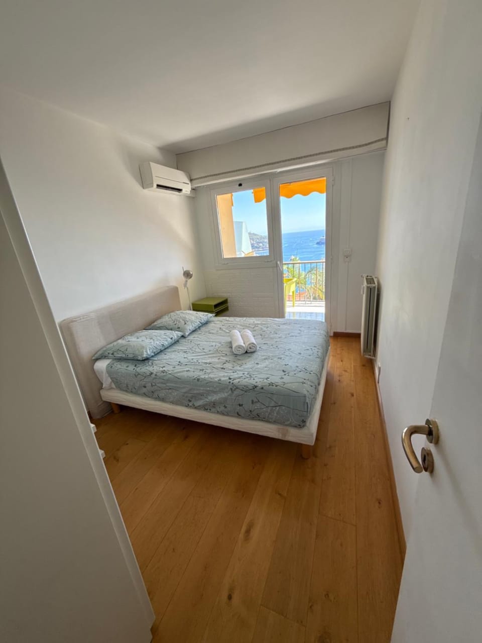Appartement Vue Mer Grand Balcon 2 Chambres Parking Villefranche Apartment in Villefranche-sur-Mer