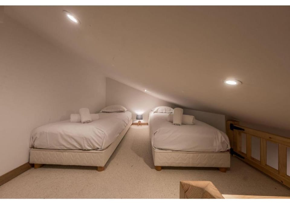 Cozy Penthouse with View & Parking Apartment in Saint-Bon-Tarentaise