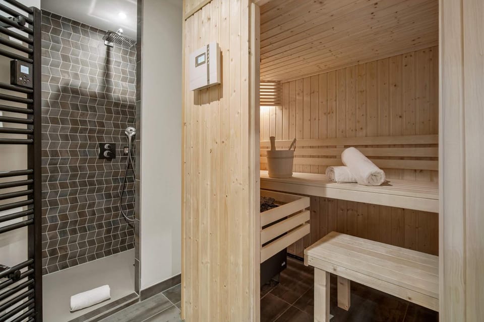 Luxury Penthouse Courchevel Sauna Views 4BR Nebula Apartment in Saint-Bon-Tarentaise