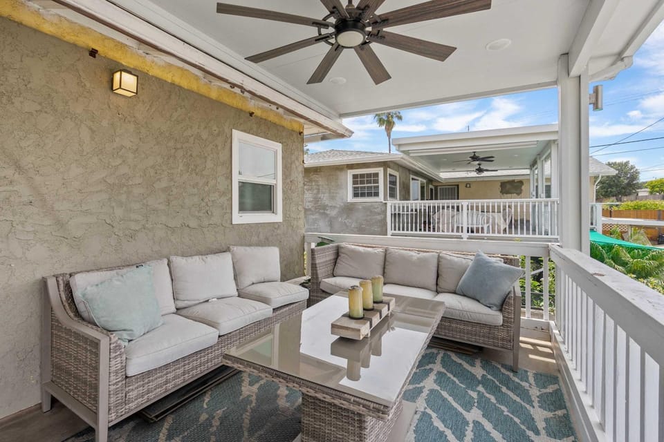San Pedro 5BR - Coastal Retreat by Colby & Conrad House in San Pedro