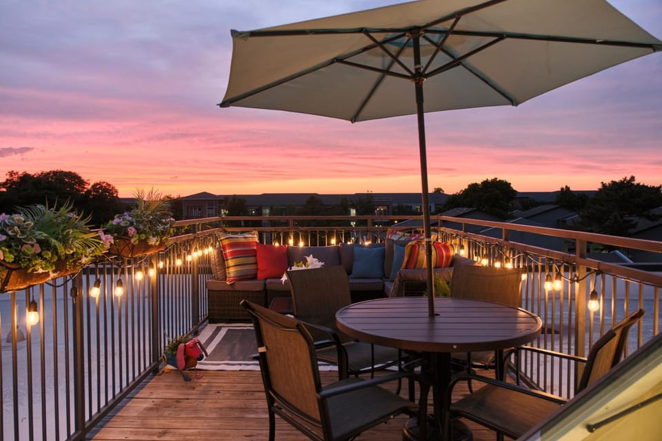 Sky Deck Lounge With Views Apartment in Dallas