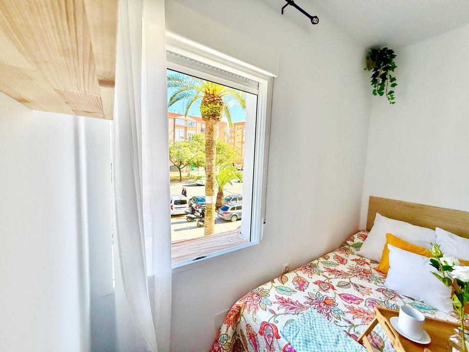 Palm 2 Centro - 5 Rooms Apartment in Huelva