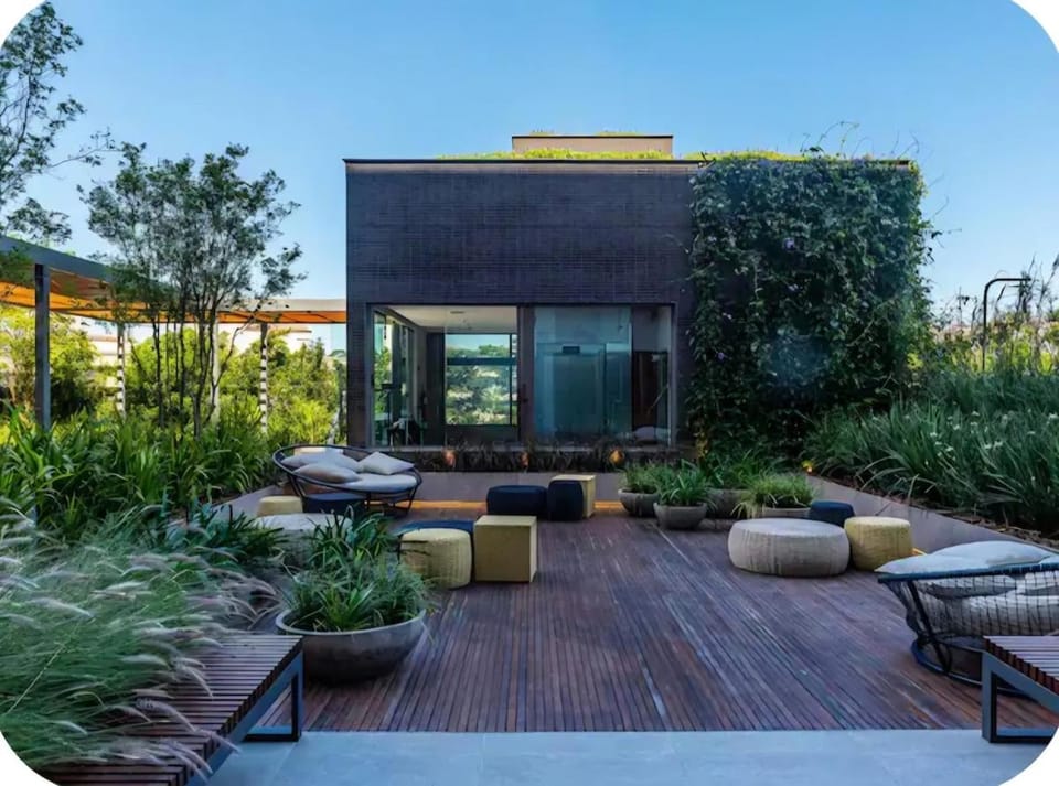 Loft with pool and garage, next to Bourbon Apartment in Porto Alegre