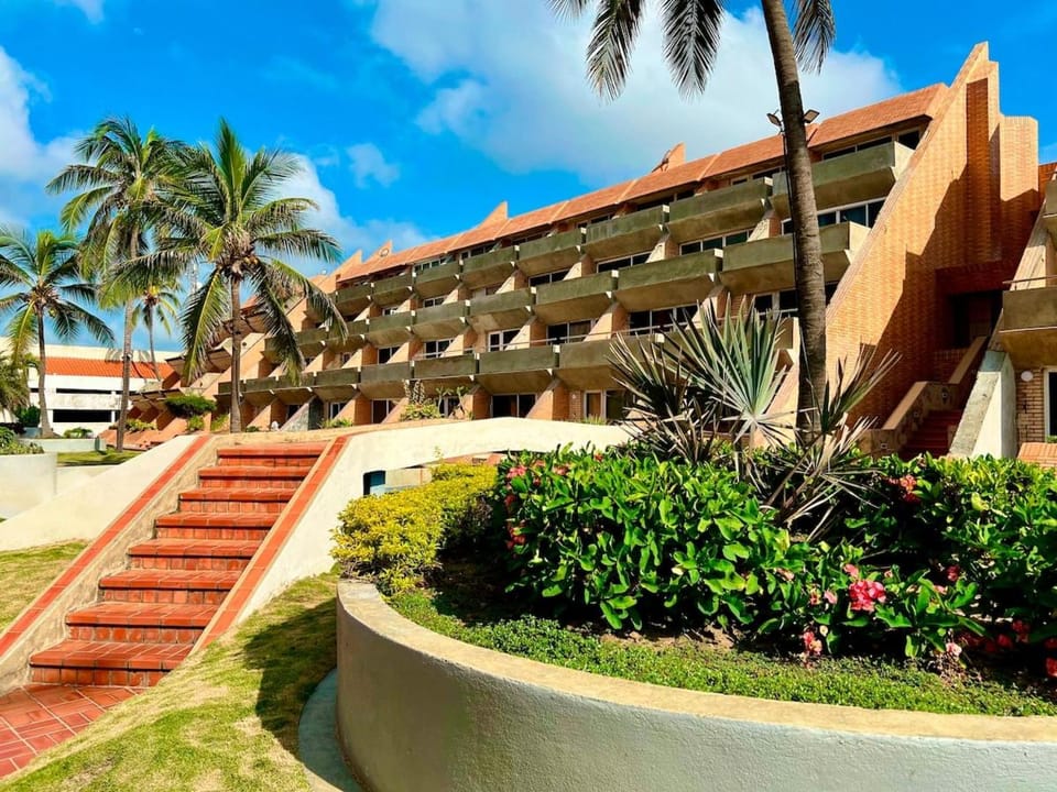 Property building, Garden