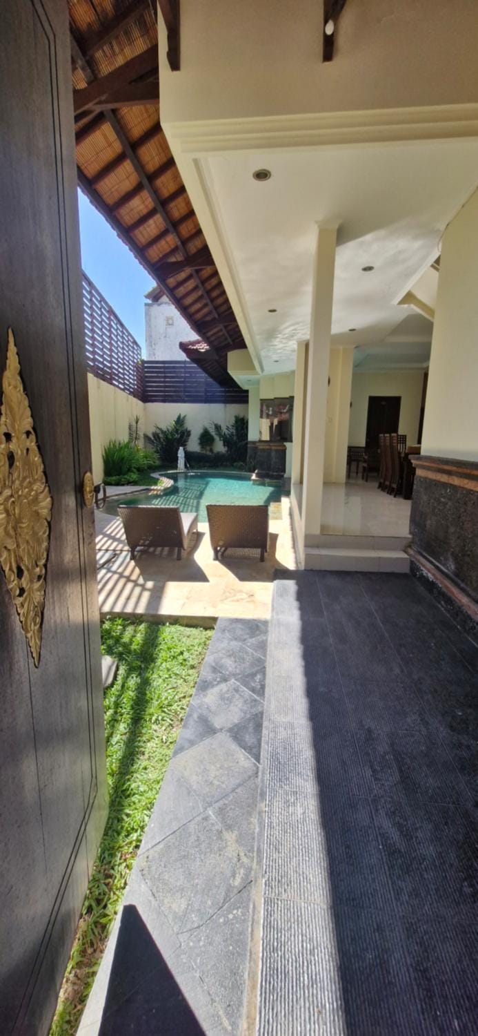 Family 4 Bed Room with Private Pool in Seminyak Villa in Kuta
