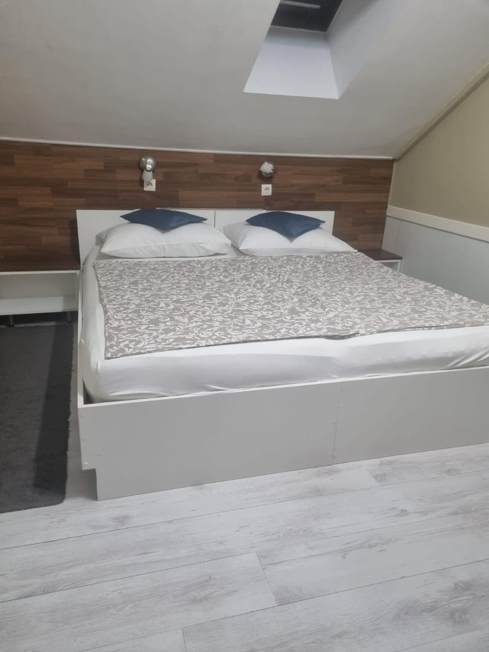 Villa Lucia - Apartments&Rooms Bed and Breakfast in Slavonski Brod