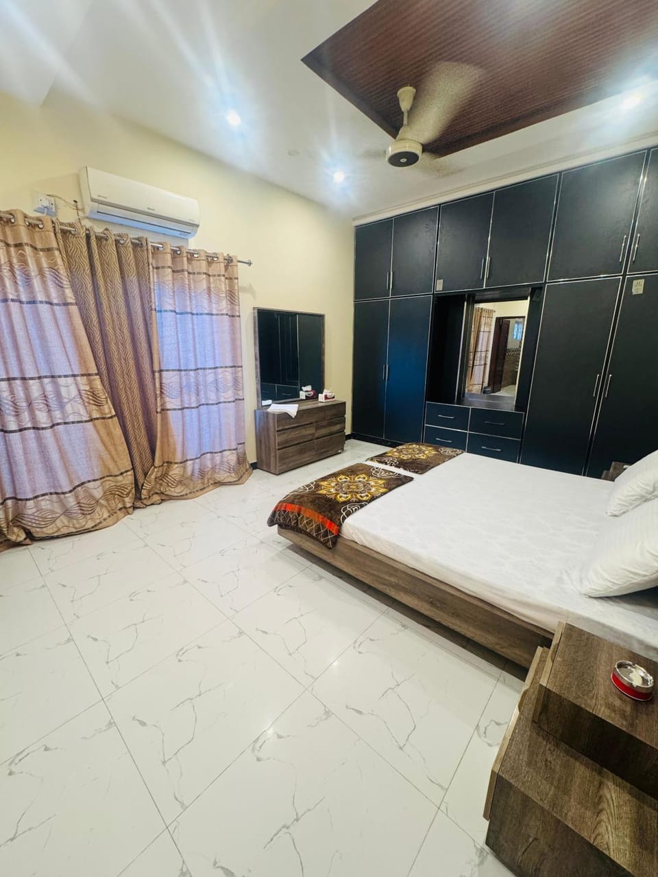 zam geust house Bed and Breakfast in Islamabad