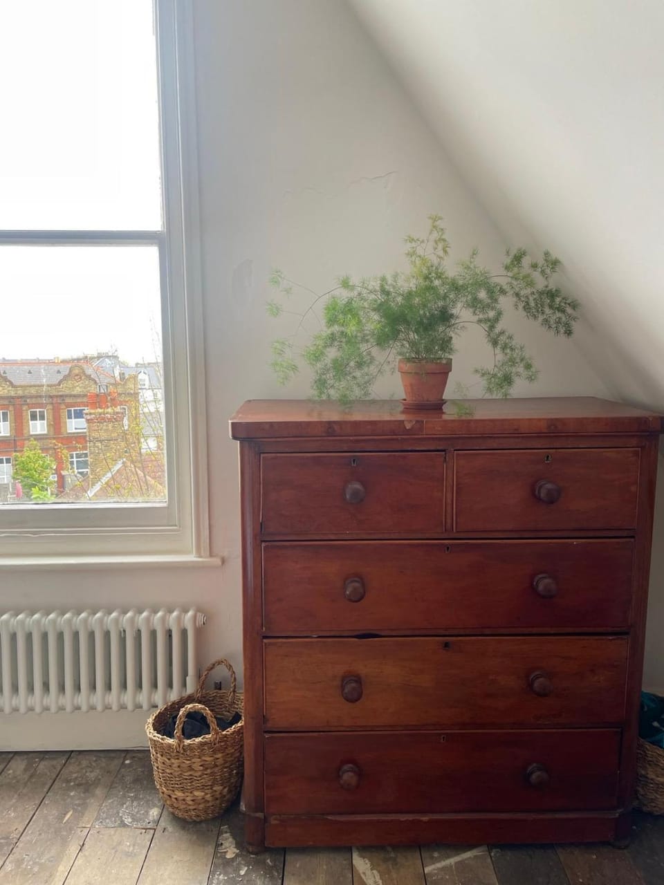 Light Filled Duplex Apartment in Margate