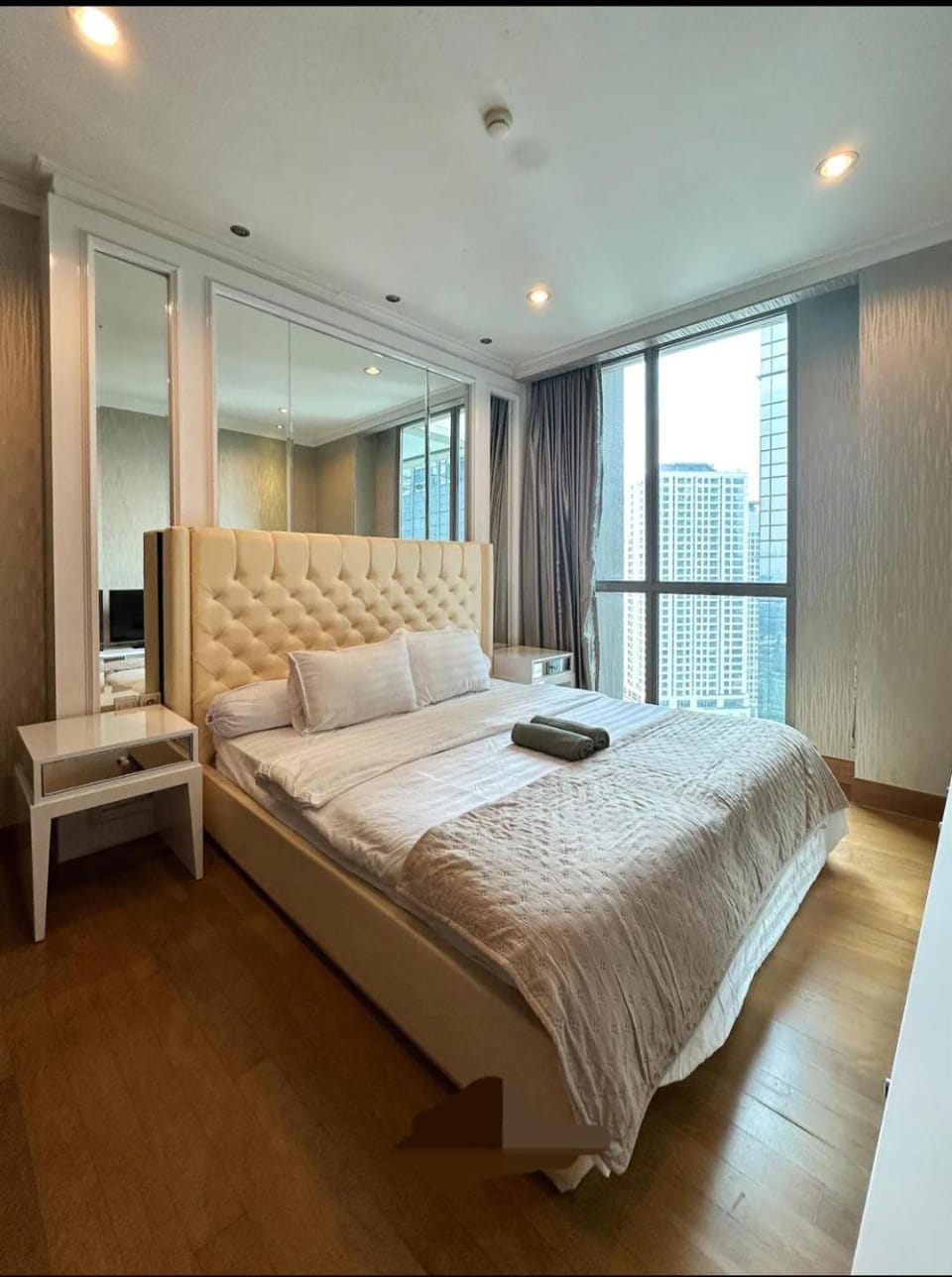EXECUTIVE THAMRIN RESIDENCE MODERN 2 BEDROOM APARTMENT IN HEART OF CENTRAL JAKARTA BEST LOCATION BEST FACILITIES BEST QUALITY FURNITURE SPACIOUS COMFORTABLE SCBD Beside 3 MALLS Apartment in Jakarta