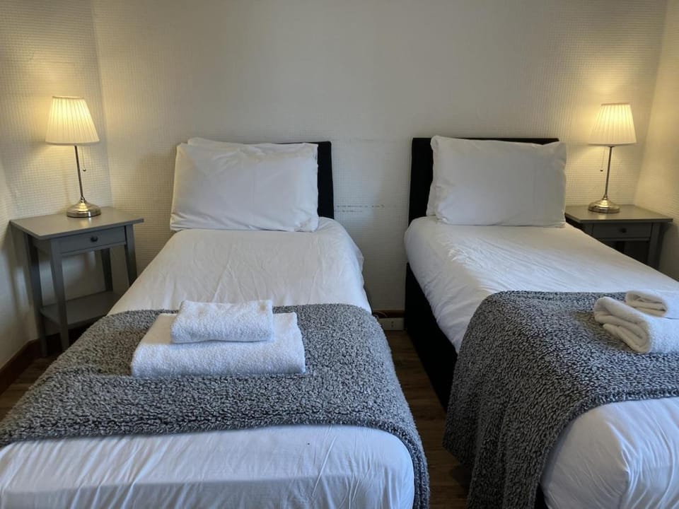 Bright 2BR Gem in central Old Town location Apartment in Edinburgh