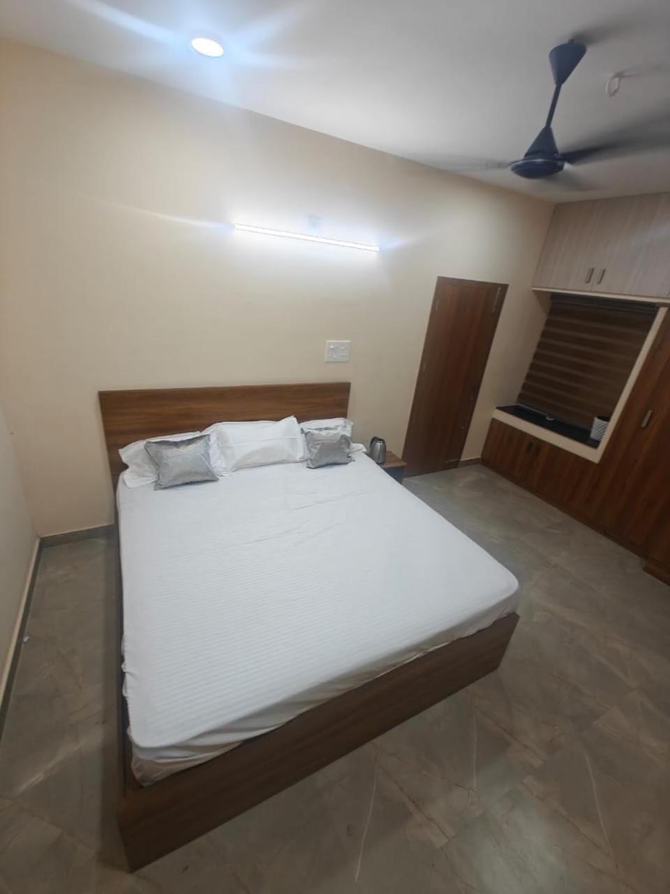 Jasmine Vilage Thampanoor Apartment in Thiruvananthapuram