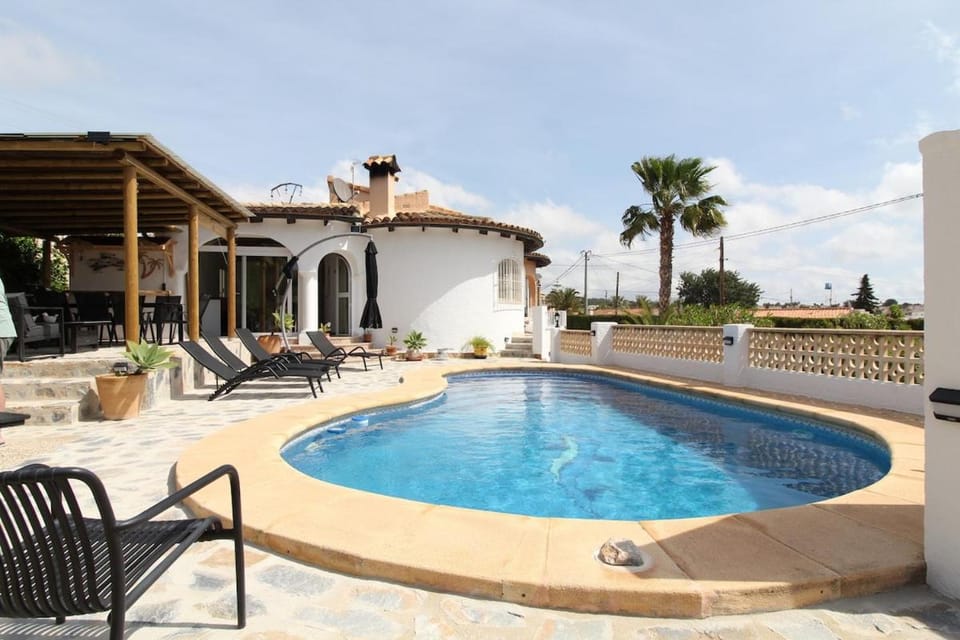 Villa with pool and barbecue in Calpe House in Calp
