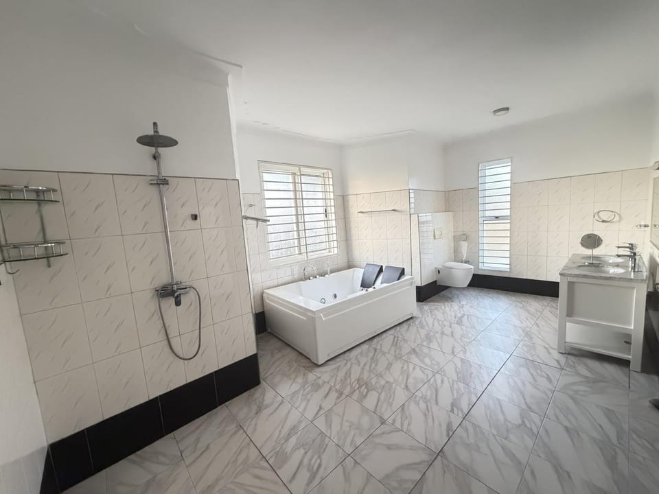 Lakeside Villa with Private Pool & Wide Views - Garuga Villa in Uganda