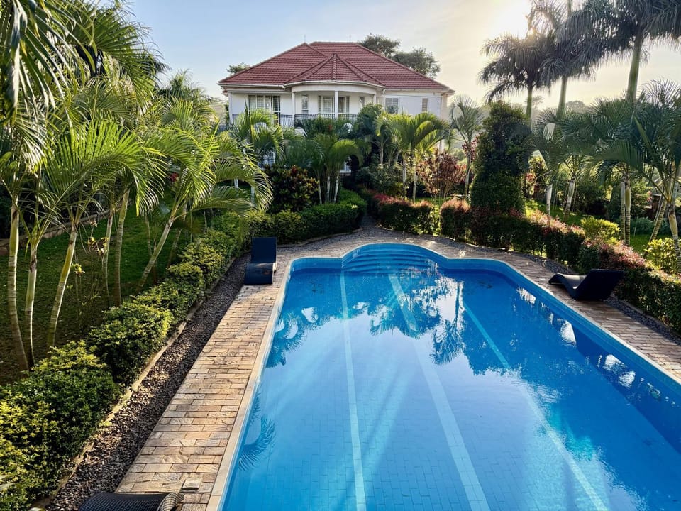 Lakeside Villa with Private Pool & Wide Views - Garuga Villa in Uganda