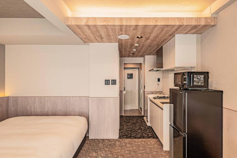 Bed, Bedroom, minibar