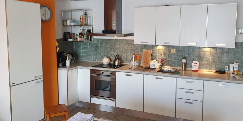 Kitchen or kitchenette, kitchen