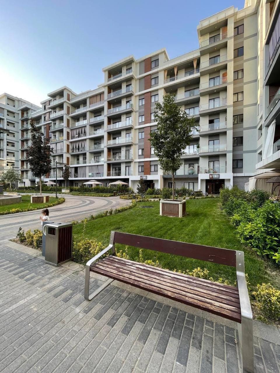 Spring, Garden, Garden view, Street view