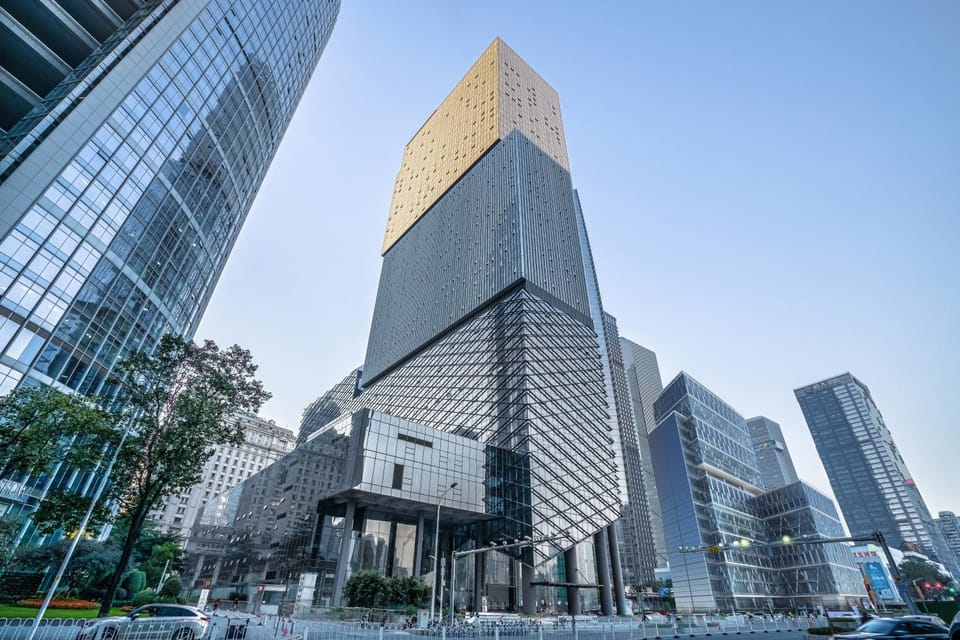 Property building, Day, City view, Location