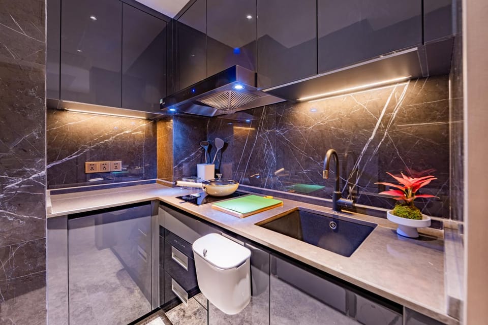 Kitchen or kitchenette