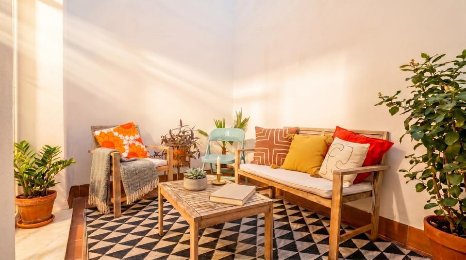 Living room, Seating area