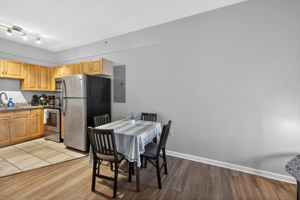 1 BR Apt in Cleveland Apartment in Cleveland Heights