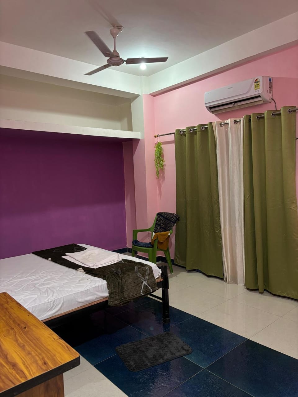 Pink Villa in Apartment in India