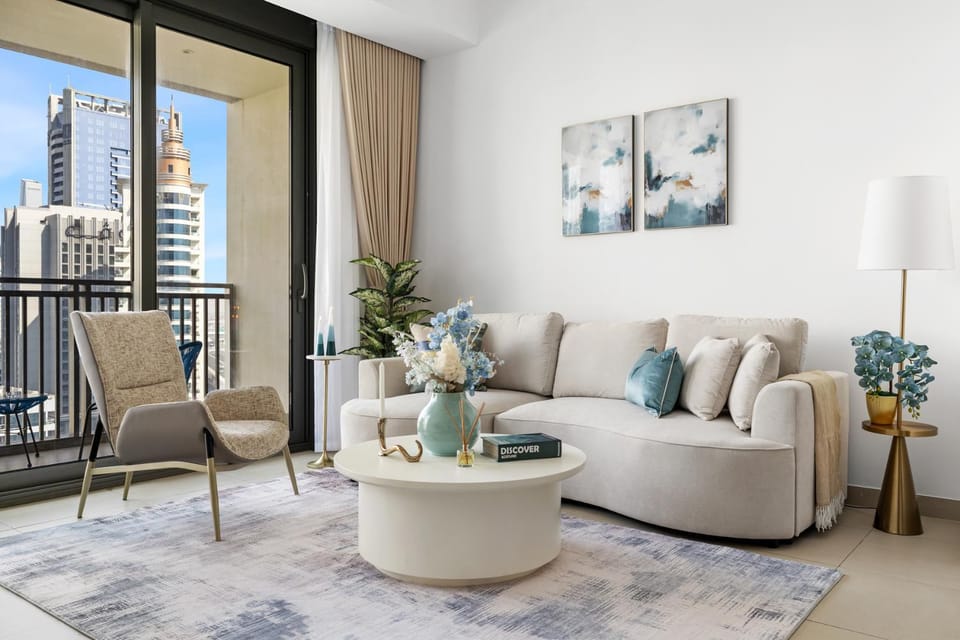 New Marsa 1BR Canal View Balcony & Pool in Marina Apartment in Dubai