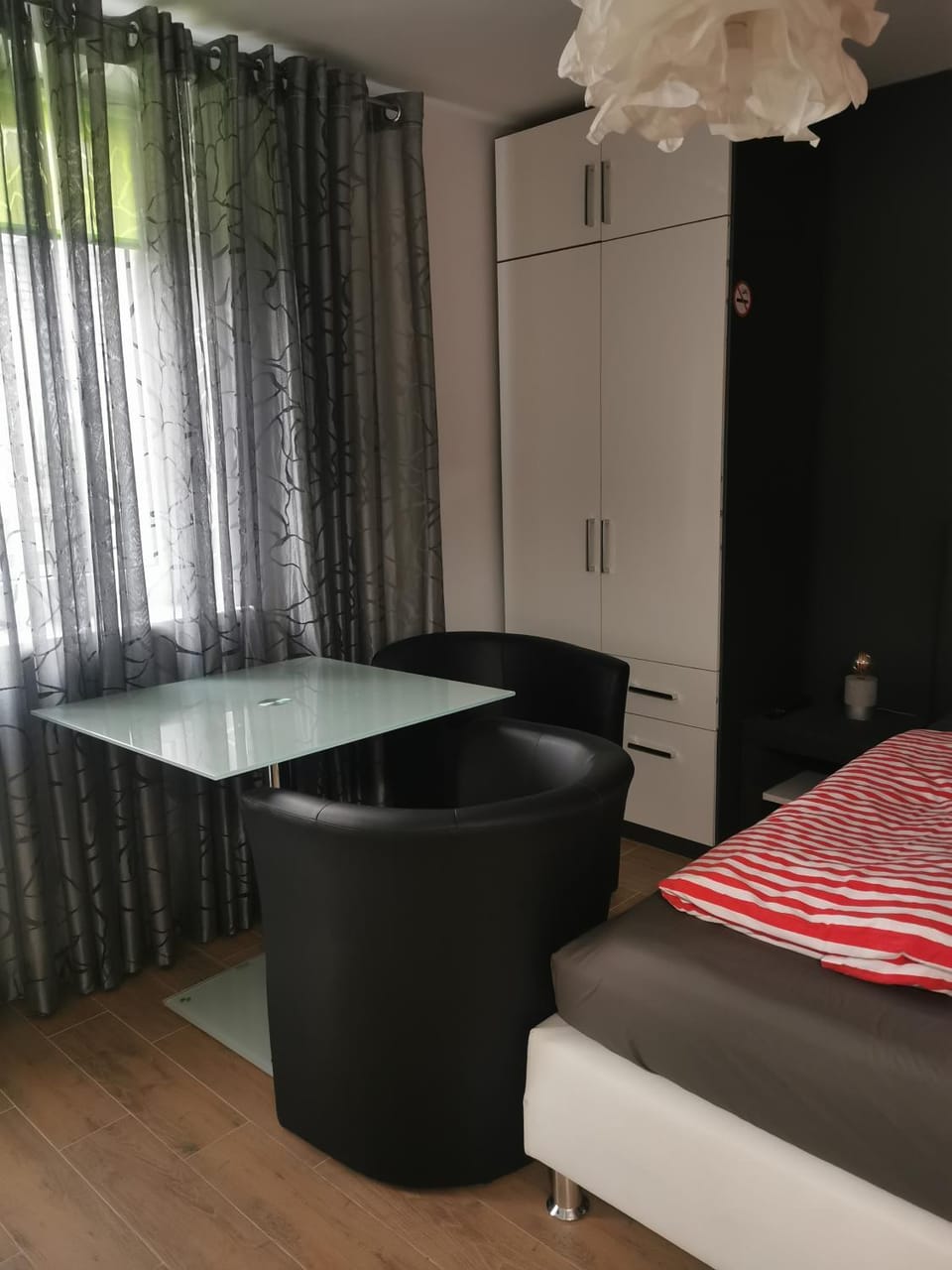 Photo of the whole room