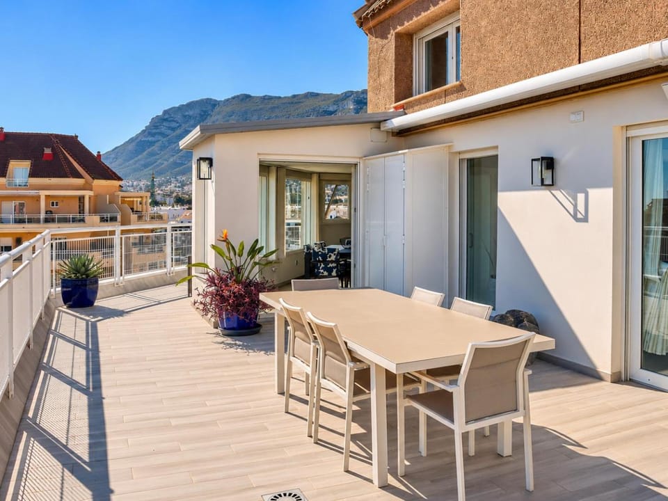 Property building, Patio, Day, Natural landscape, View (from property/room), Balcony/Terrace, Dining area, Mountain view