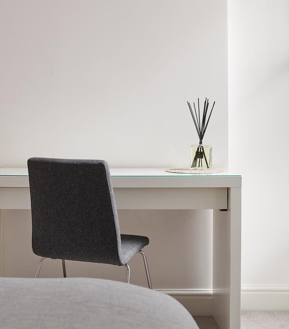 Seating area, Bedroom