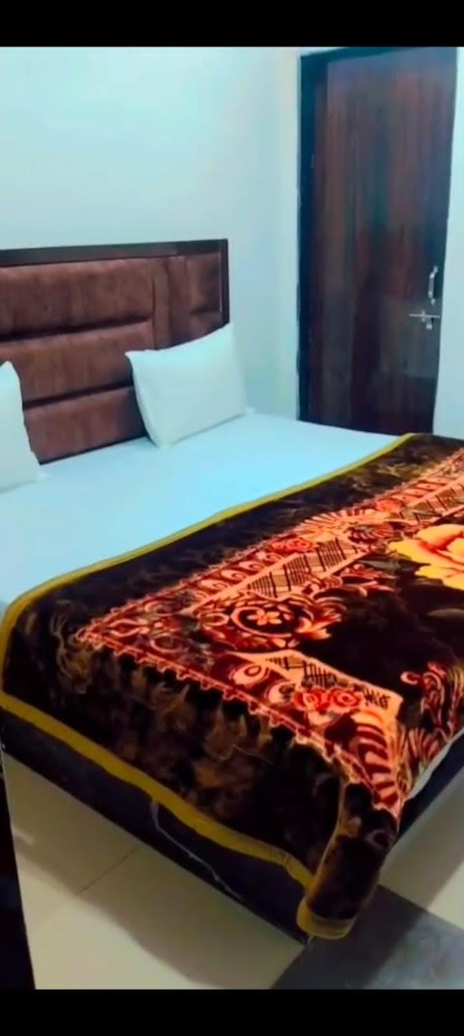 Shri krishna priya Dhaam Bed and Breakfast in Uttar Pradesh