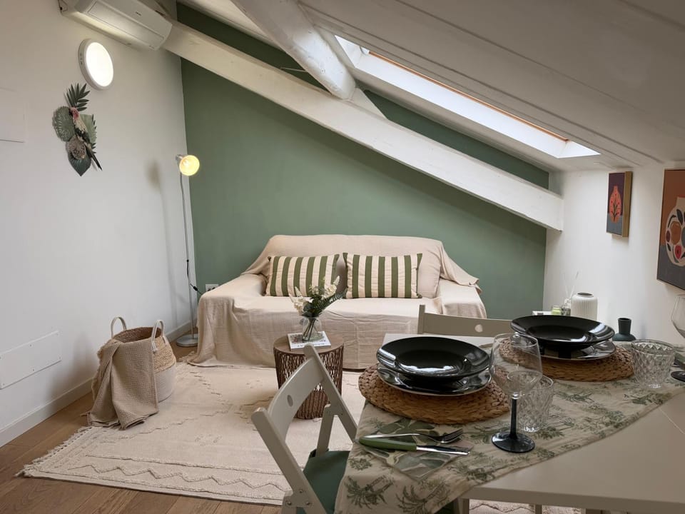 La Casa a metà - Skyline Attic View Apartment in Milan