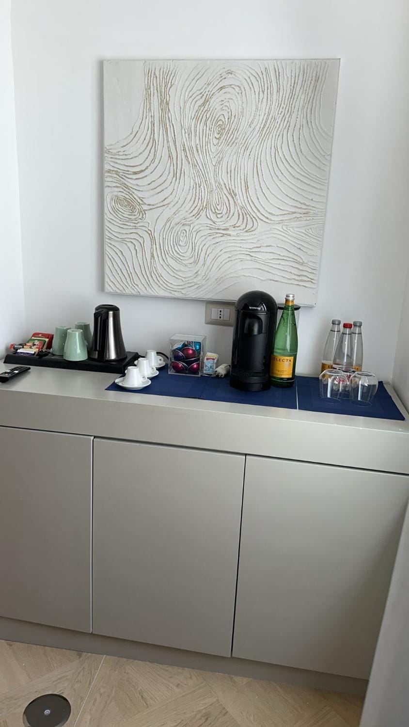 Kitchen or kitchenette, Breakfast