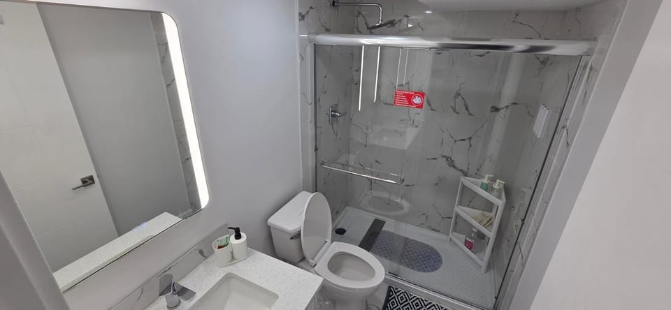 Shower, Toilet, Bathroom