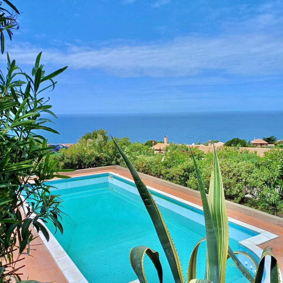 Day, Sea view, Swimming pool