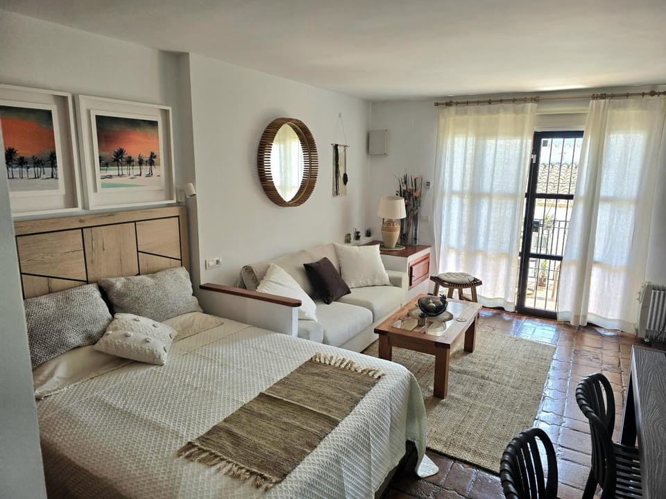 Acogedor estudio en Sitio de Calahonda DoñaLola a 2 minutos del mar Apartment in Sitio de Calahonda